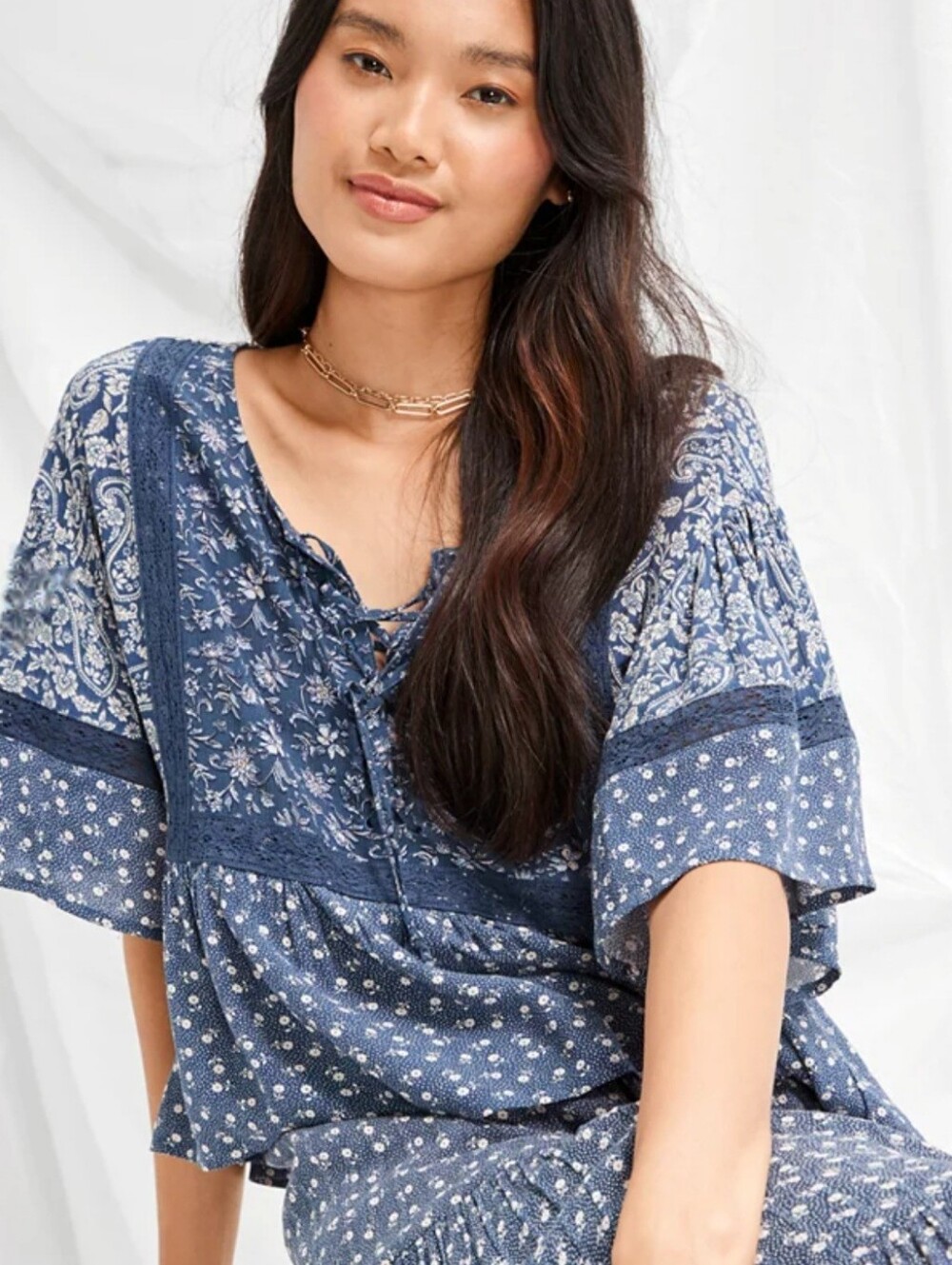 AE Floral Lace-Up Flutter-Sleeve Blouse Sz Small
